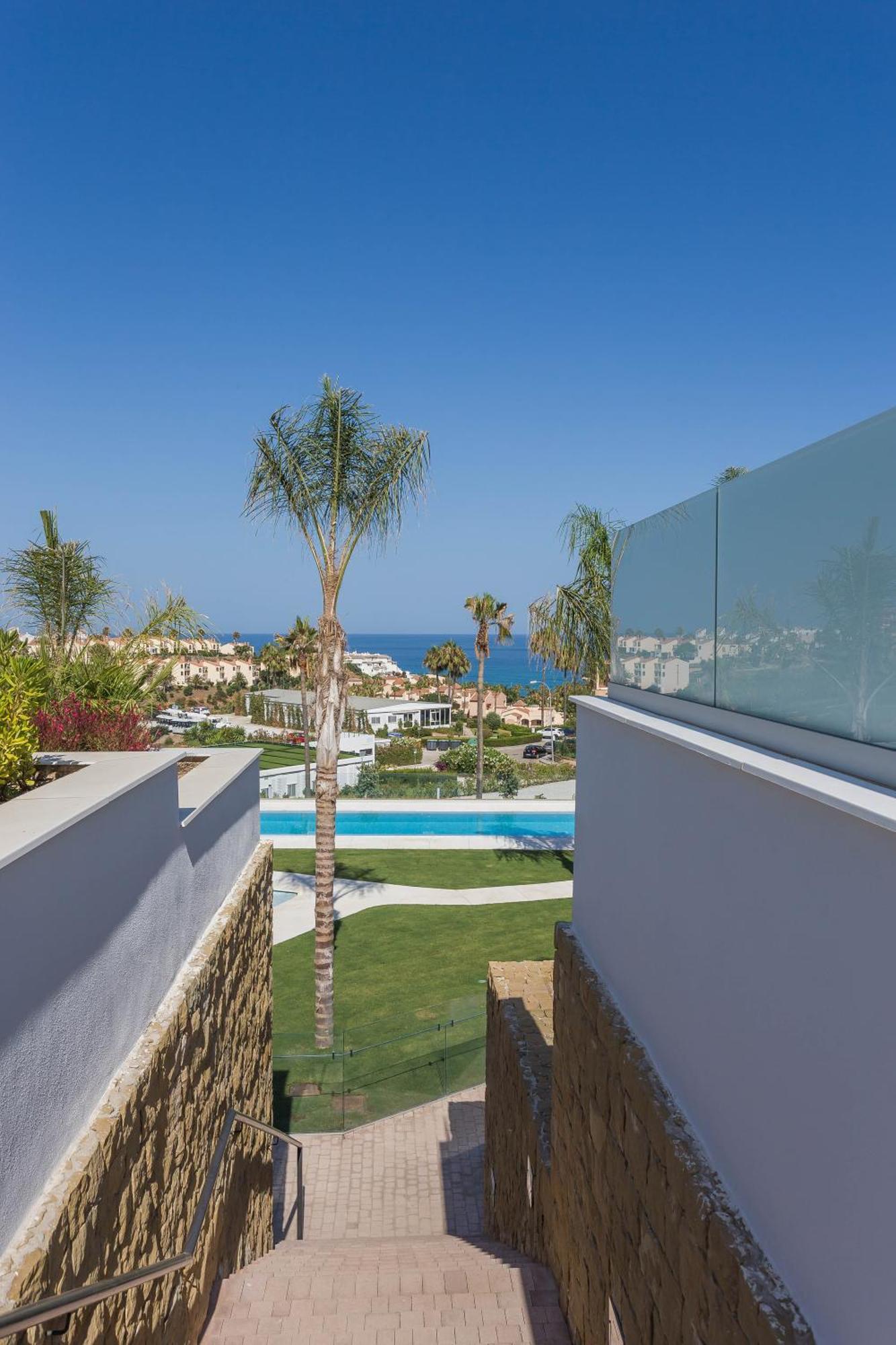 Luxury 2Br Seaviews - Santa Barbara Heights Daire Fuengirola Dış mekan fotoğraf