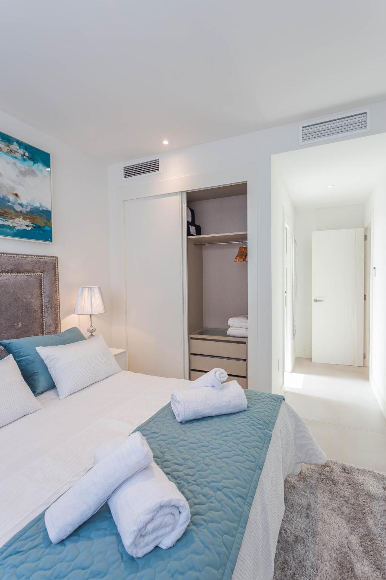 Luxury 2Br Seaviews - Santa Barbara Heights Daire Fuengirola Dış mekan fotoğraf