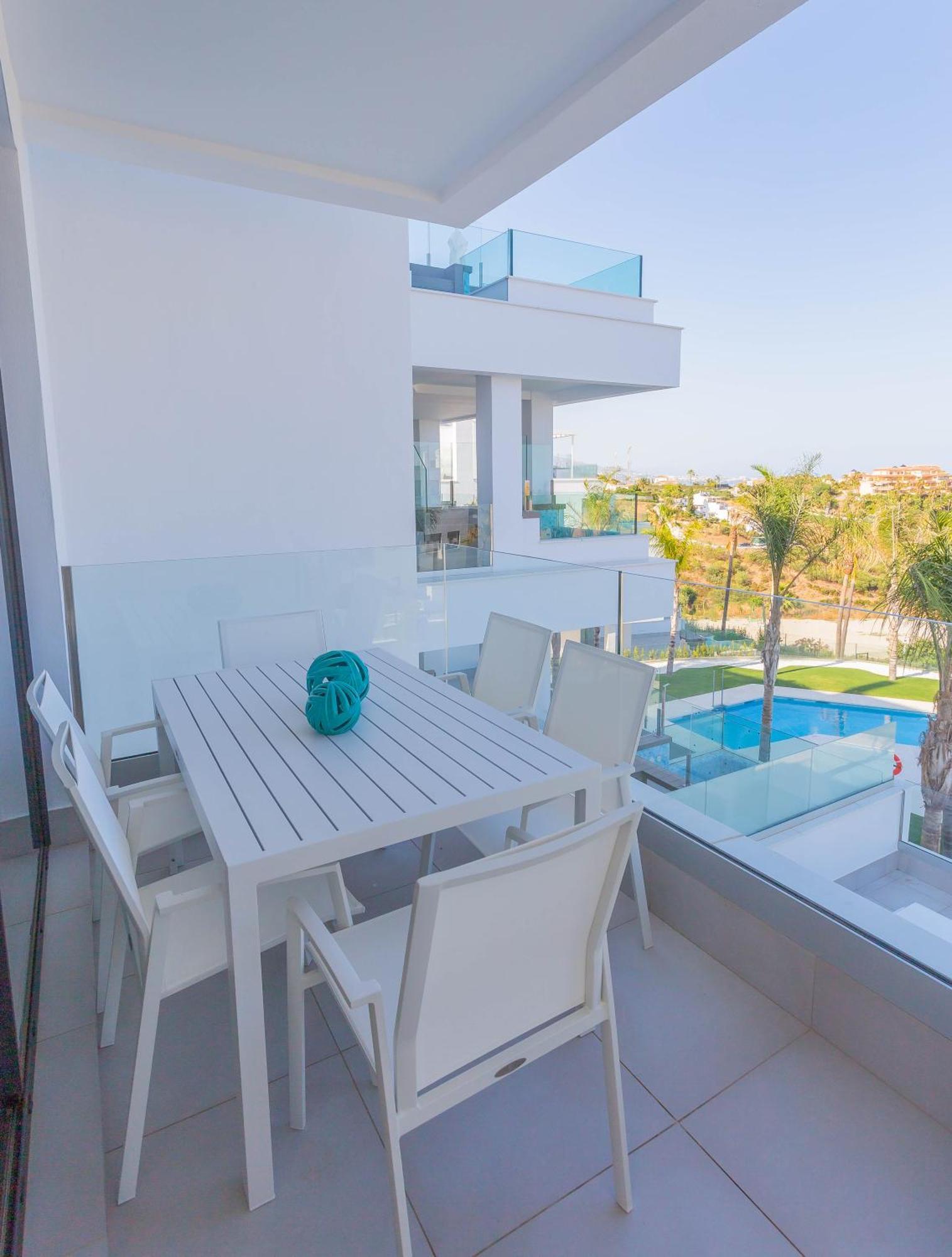 Luxury 2Br Seaviews - Santa Barbara Heights Daire Fuengirola Dış mekan fotoğraf