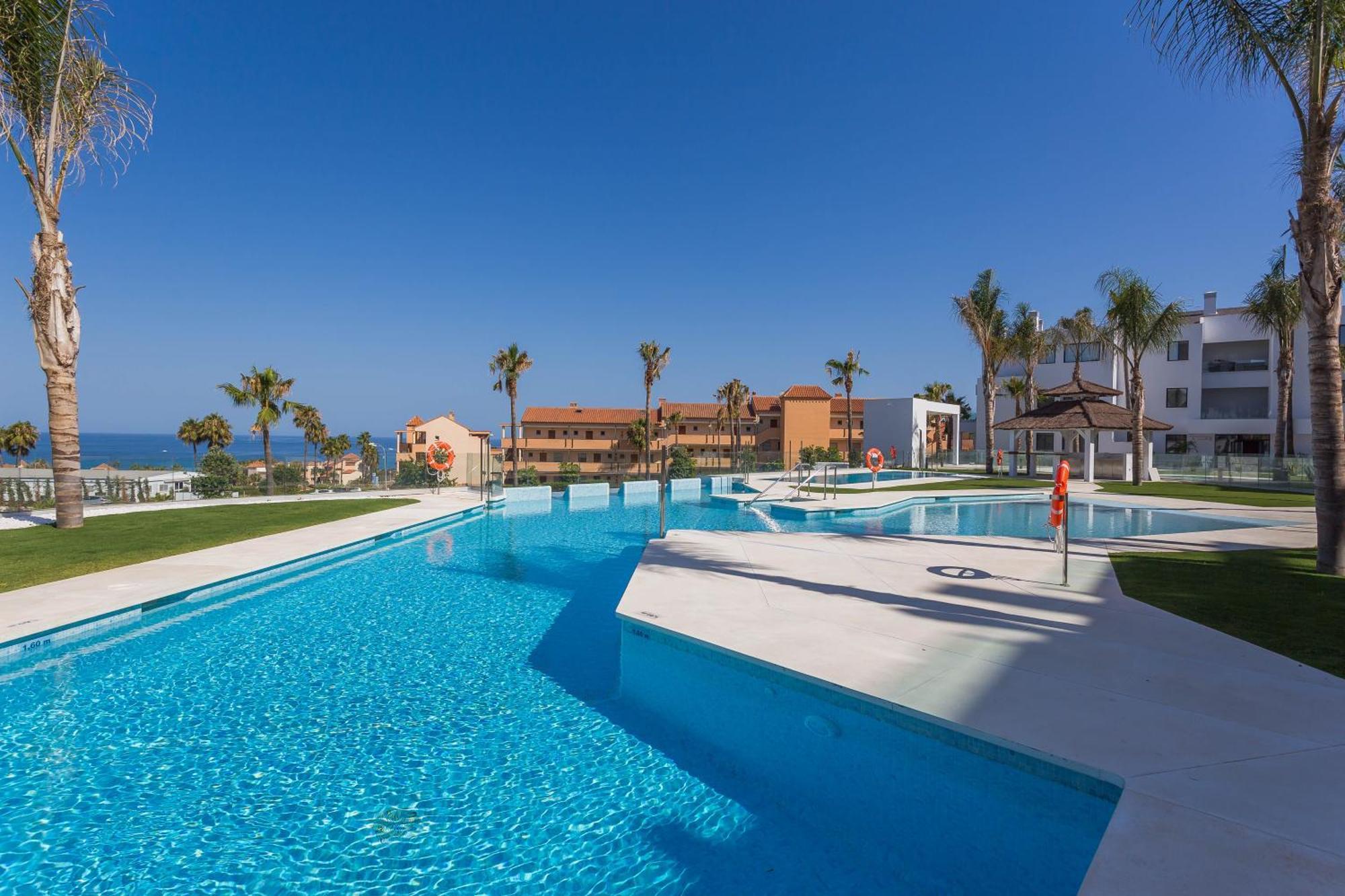 Luxury 2Br Seaviews - Santa Barbara Heights Daire Fuengirola Dış mekan fotoğraf