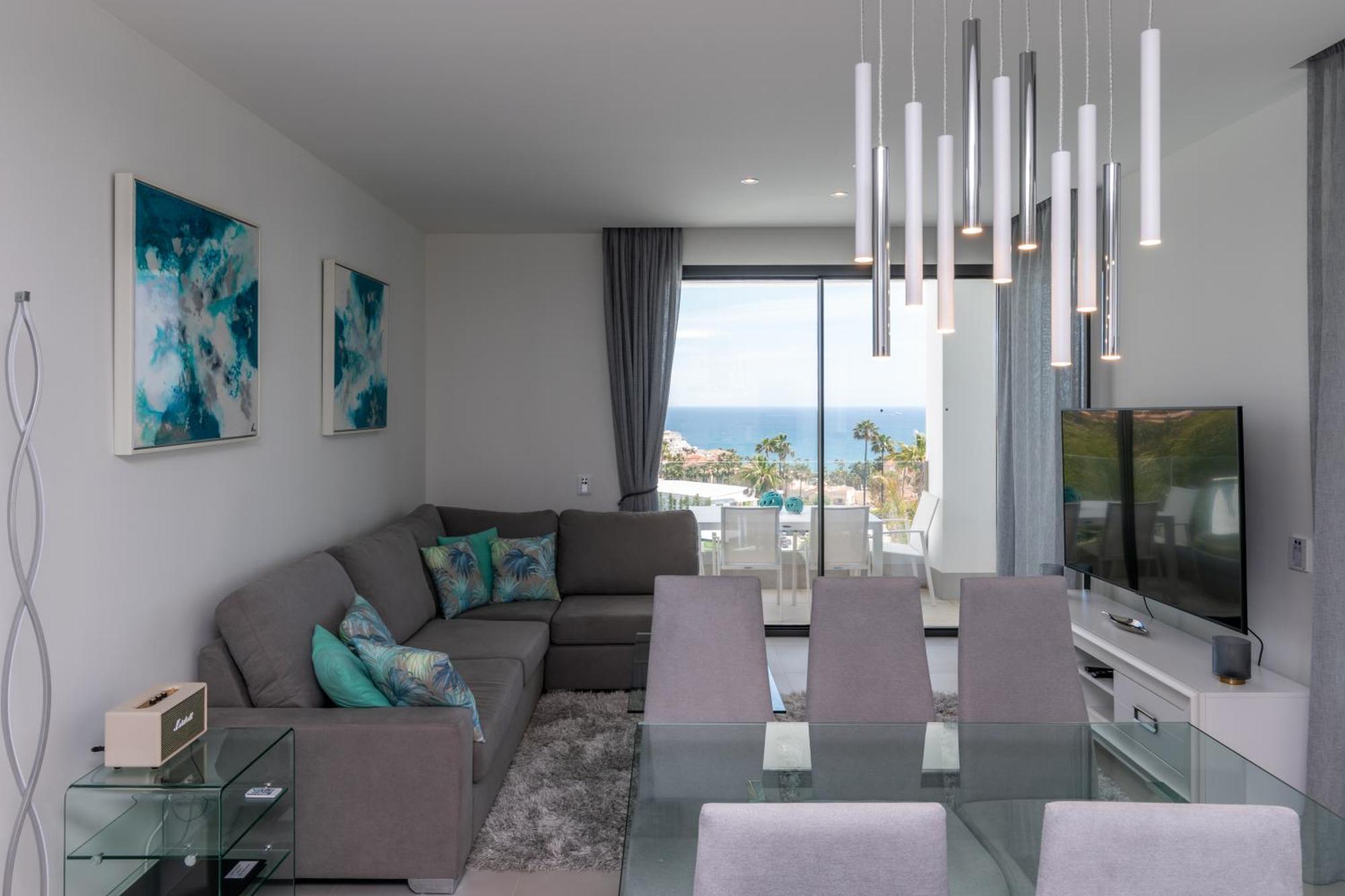 Luxury 2Br Seaviews - Santa Barbara Heights Daire Fuengirola Dış mekan fotoğraf